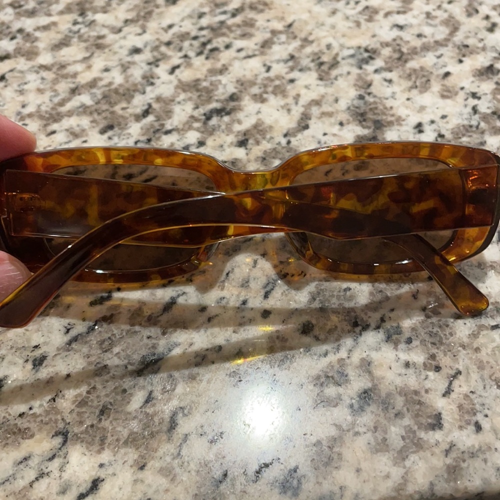 Square sunglasses - Picture 3 of 3